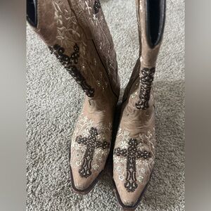 Women's western boots